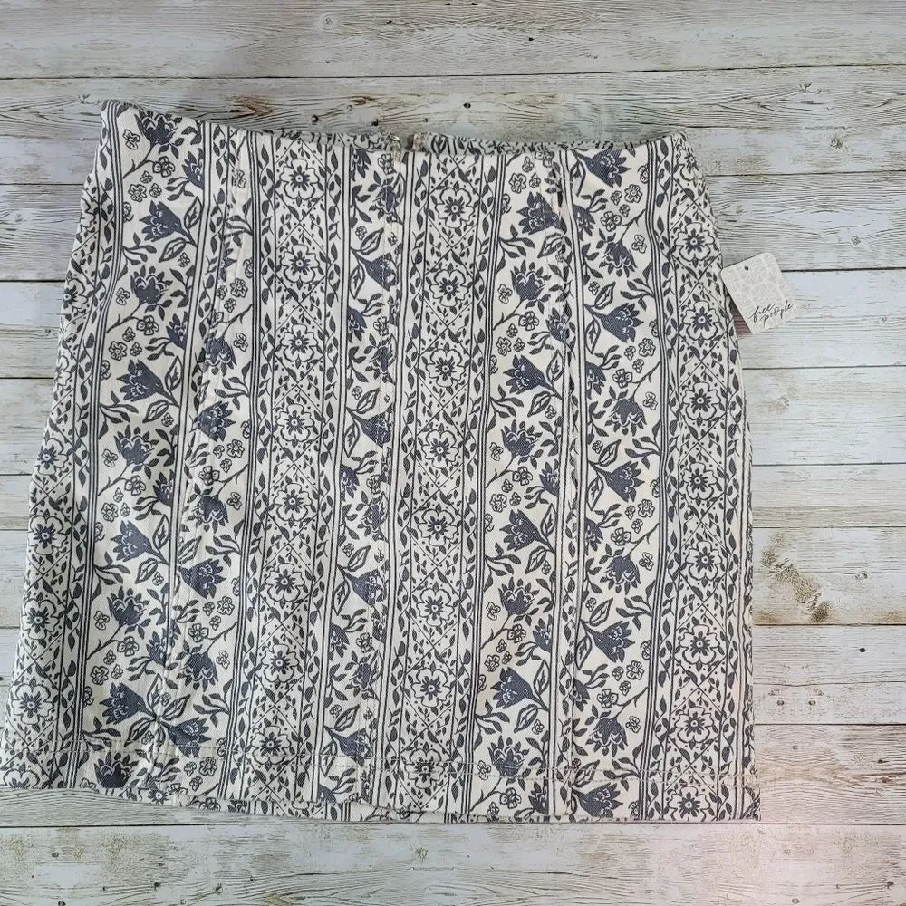 NEW Free People Modern‎ Femme Denim Floral Miniskirt Macadamia Combo Size 8 NWT - Picture 4 of 8
